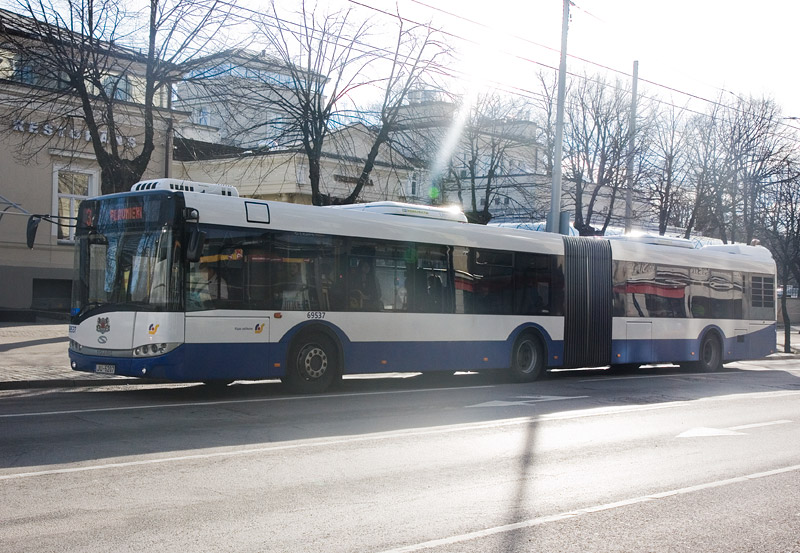 Автобус-гармошка Солярис в Риге. Фото: Александр Мироненко