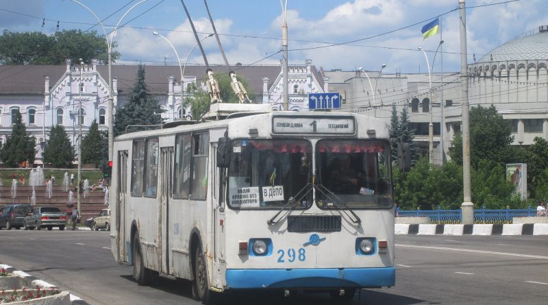 Троллейбус "ЗиУ" на маршрут №1